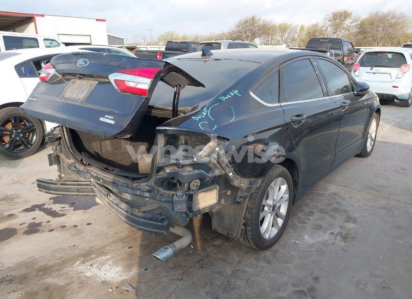 Photo 4 of 2020 Ford Fusion SE (VIN 3FA6P0HD3LR148053)