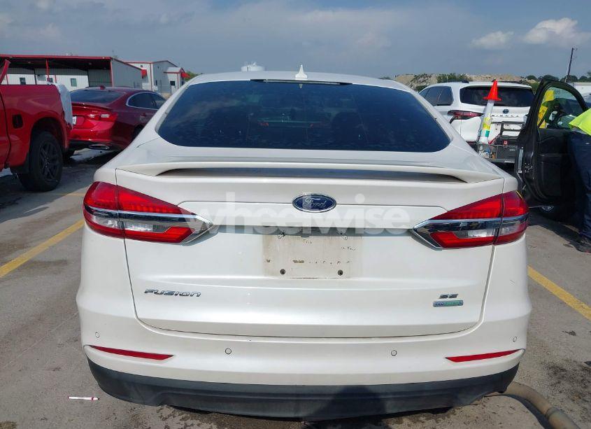 Photo 16 of 2020 Ford Fusion SE (VIN 3FA6P0HD3LR161093)