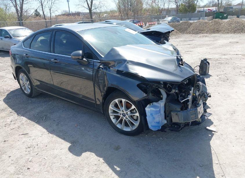 2020 Ford Fusion SE (VIN 3FA6P0HD3LR235967) main photo