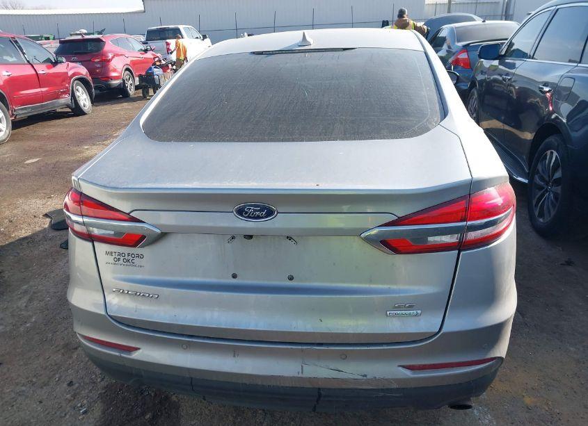Photo 16 of 2020 Ford Fusion SE (VIN 3FA6P0HD3LR249285)