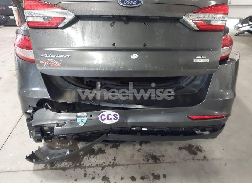 Photo 6 of 2020 Ford Fusion SE (VIN 3FA6P0HD3LR251439)