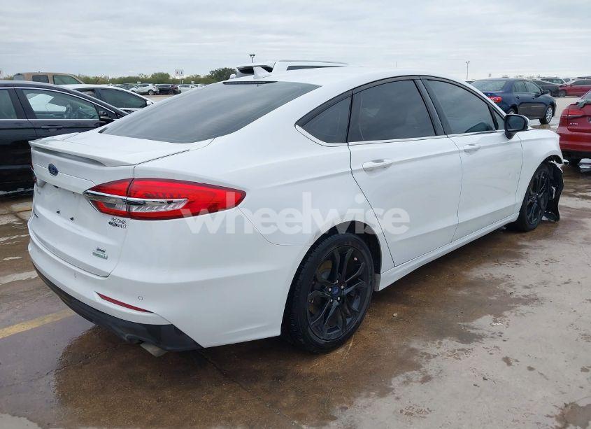 Photo 4 of 2020 Ford Fusion SE (VIN 3FA6P0HD3LR257239)