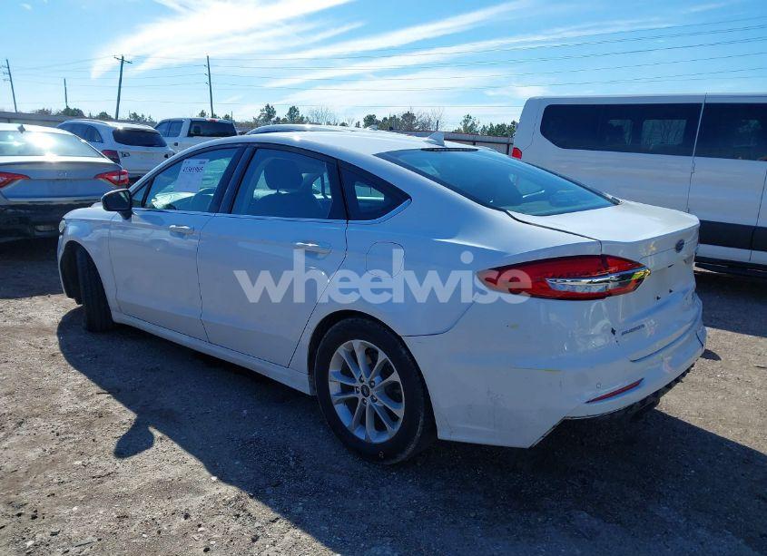Photo 3 of 2020 Ford Fusion SE (VIN 3FA6P0HD3LR260934)