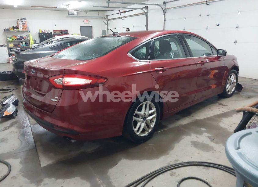 Photo 4 of 2014 Ford Fusion SE (VIN 3FA6P0HD4ER156228)