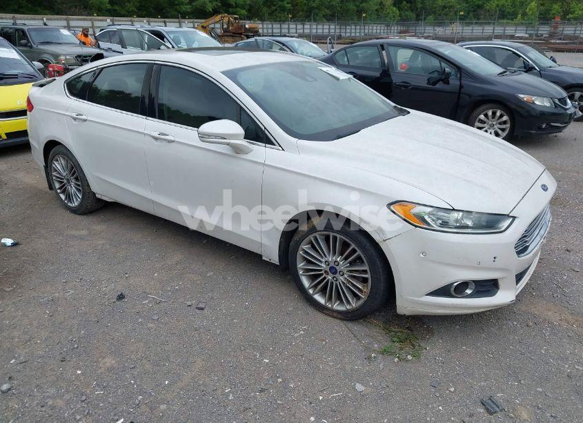 2014 Ford Fusion SE (VIN 3FA6P0HD4ER173319) main photo