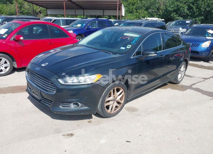 Photo 2 of 2014 Ford Fusion SE (VIN 3FA6P0HD4ER221997)