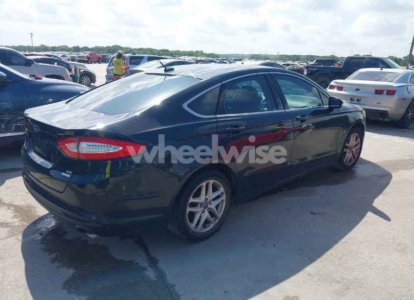 Photo 4 of 2014 Ford Fusion SE (VIN 3FA6P0HD4ER221997)