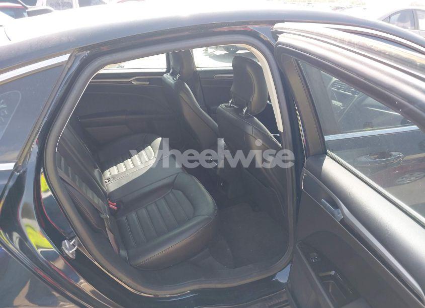 Photo 8 of 2014 Ford Fusion SE (VIN 3FA6P0HD4ER221997)