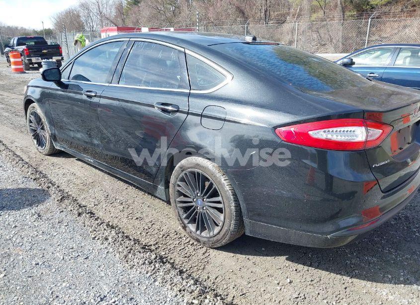 Photo 3 of 2014 Ford Fusion SE (VIN 3FA6P0HD4ER225533)