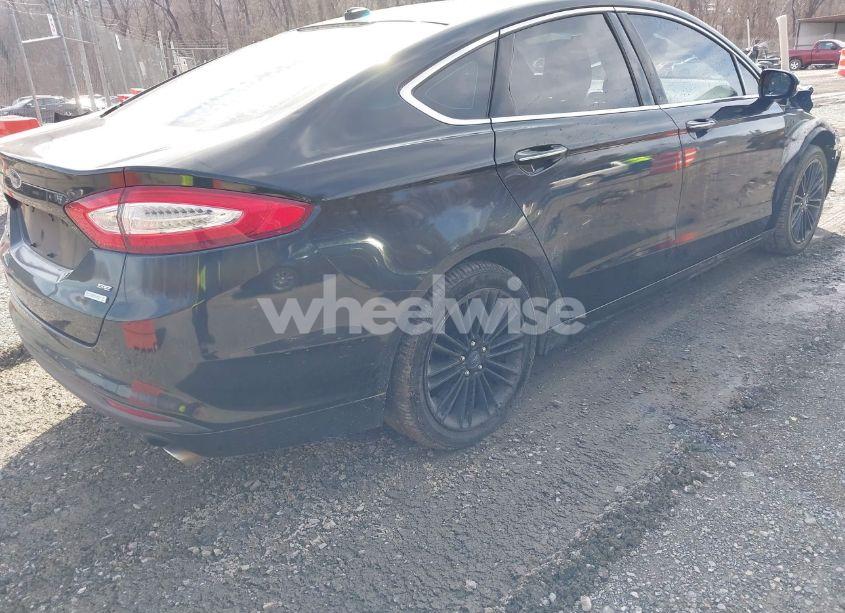 Photo 4 of 2014 Ford Fusion SE (VIN 3FA6P0HD4ER225533)