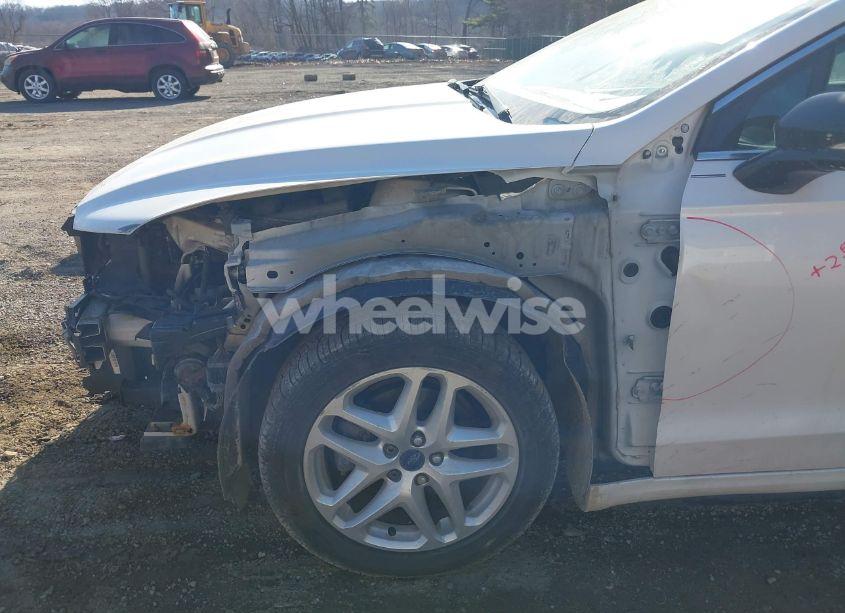 Photo 13 of 2014 Ford Fusion SE (VIN 3FA6P0HD4ER332386)