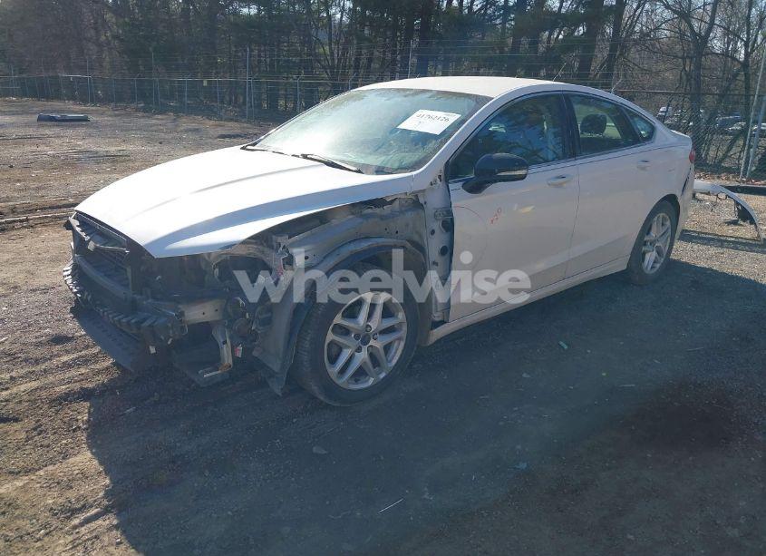 Photo 2 of 2014 Ford Fusion SE (VIN 3FA6P0HD4ER332386)