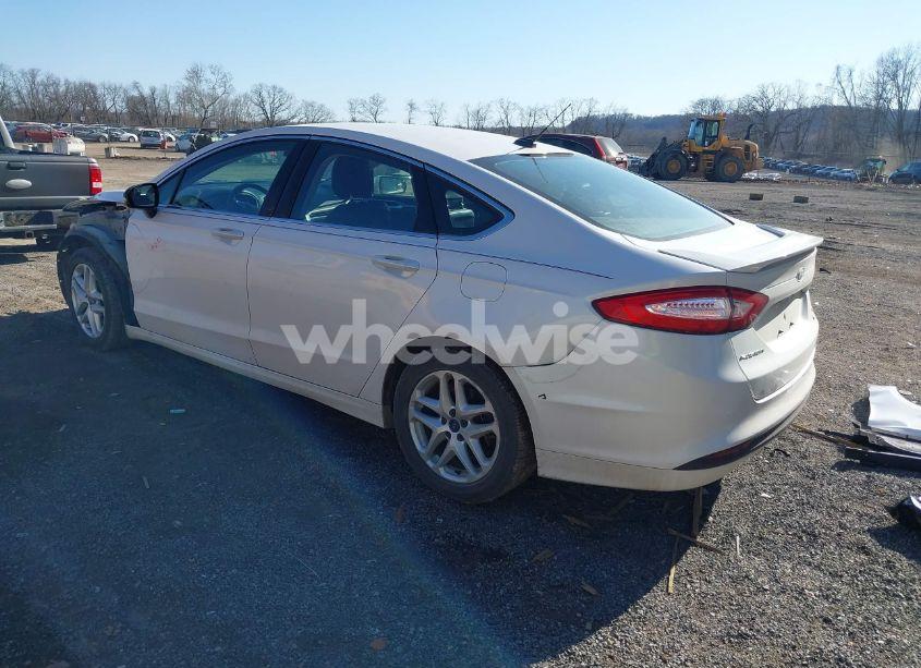 Photo 3 of 2014 Ford Fusion SE (VIN 3FA6P0HD4ER332386)