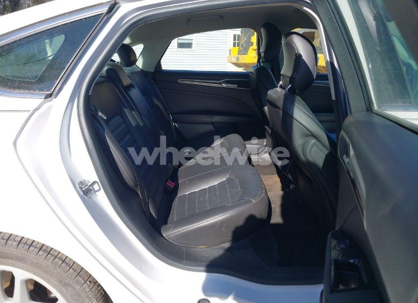 Photo 8 of 2014 Ford Fusion SE (VIN 3FA6P0HD4ER332386)