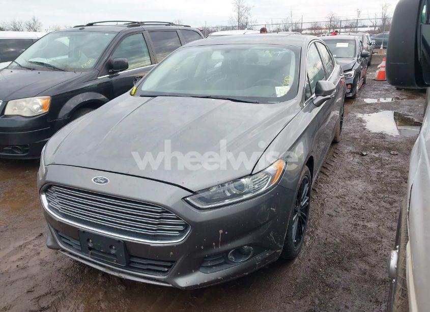 Photo 2 of 2014 Ford Fusion SE (VIN 3FA6P0HD4ER352332)