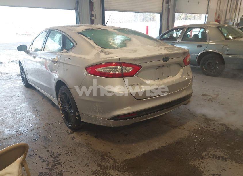 Photo 3 of 2014 Ford Fusion SE (VIN 3FA6P0HD4ER385251)