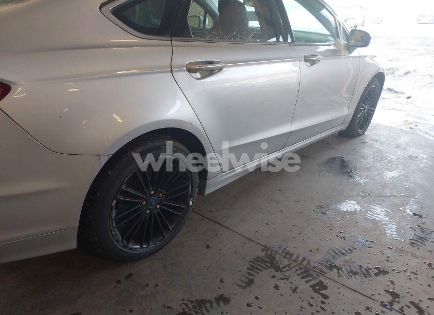 Photo 6 of 2014 Ford Fusion SE (VIN 3FA6P0HD4ER385251)