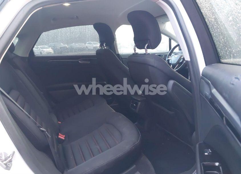 Photo 8 of 2015 Ford Fusion SE (VIN 3FA6P0HD4FR108195)