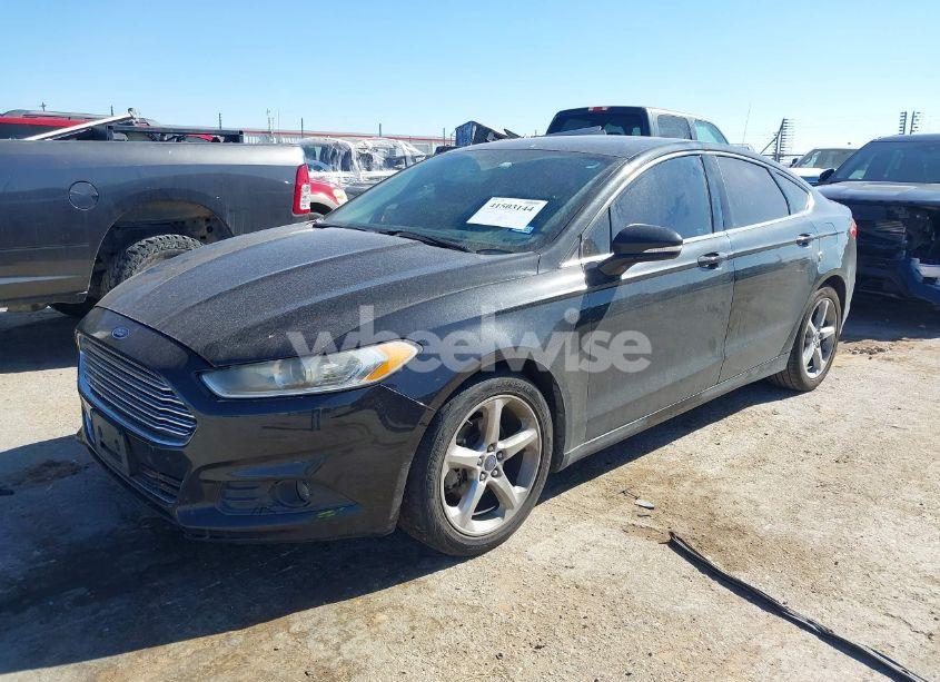 Photo 2 of 2015 Ford Fusion SE (VIN 3FA6P0HD4FR161544)