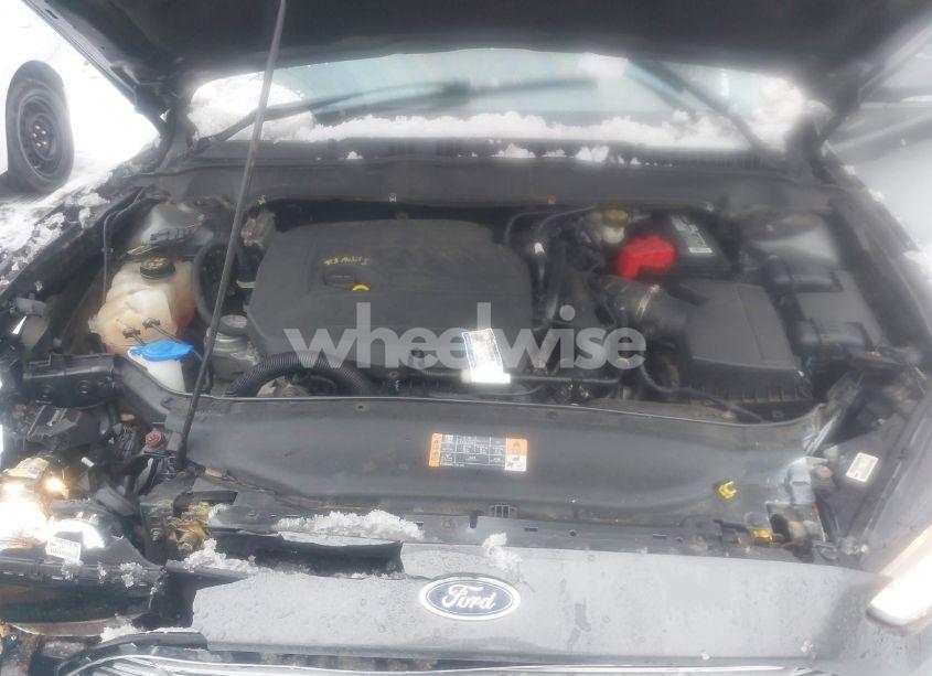 Photo 10 of 2015 Ford Fusion SE (VIN 3FA6P0HD4FR175685)