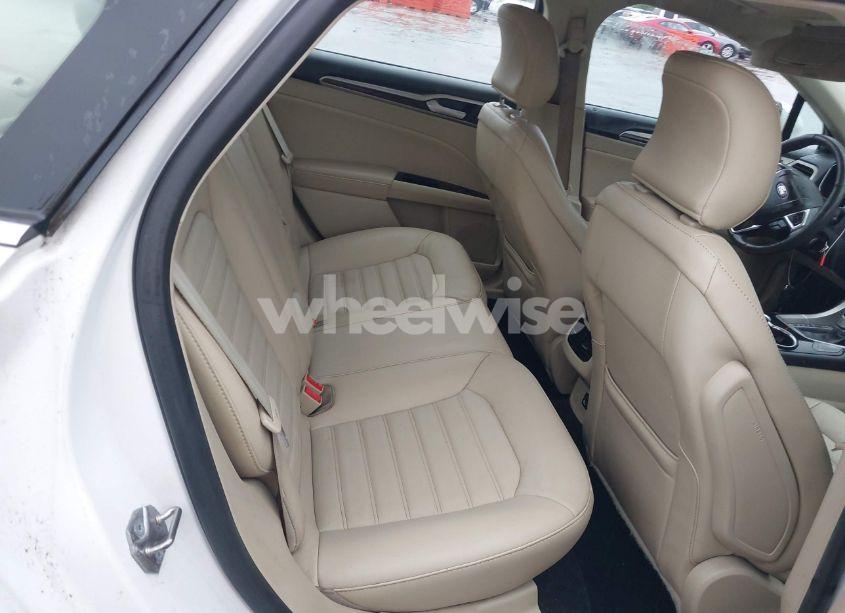 Photo 8 of 2015 Ford Fusion SE (VIN 3FA6P0HD4FR198805)