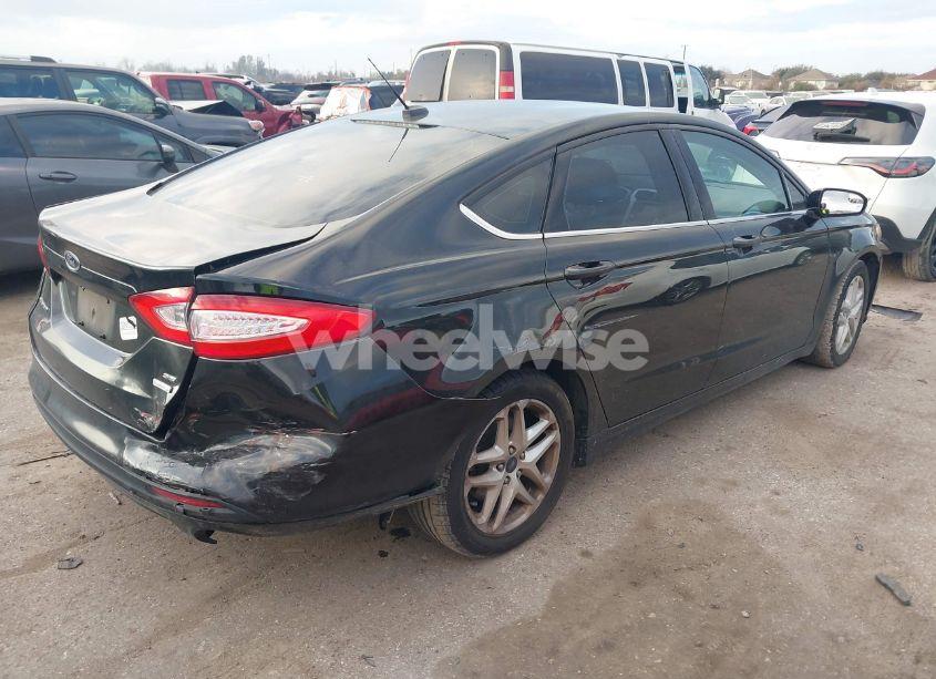 Photo 4 of 2015 Ford Fusion SE (VIN 3FA6P0HD4FR207812)