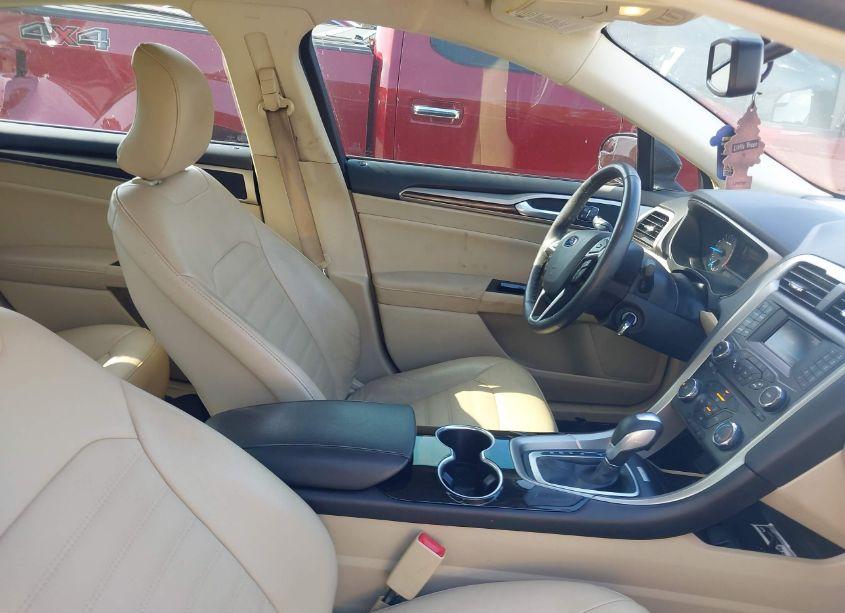 Photo 5 of 2015 Ford Fusion SE (VIN 3FA6P0HD4FR231334)