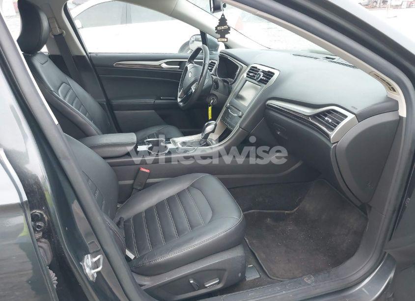 Photo 5 of 2015 Ford Fusion SE (VIN 3FA6P0HD4FR243077)