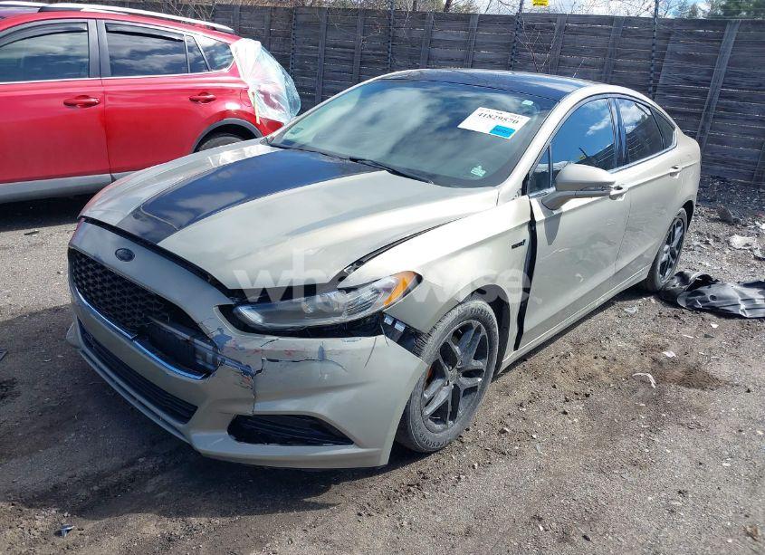 Photo 2 of 2015 Ford Fusion SE (VIN 3FA6P0HD4FR248943)