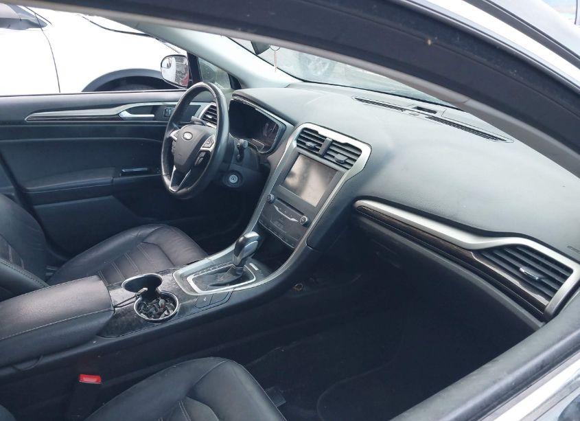 Photo 5 of 2015 Ford Fusion SE (VIN 3FA6P0HD4FR271249)