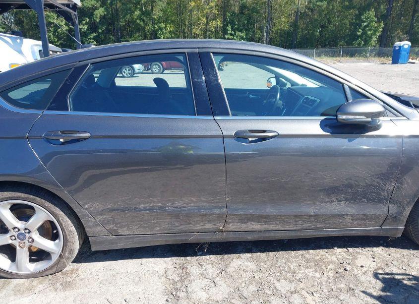 Photo 13 of 2015 Ford Fusion SE (VIN 3FA6P0HD4FR295289)