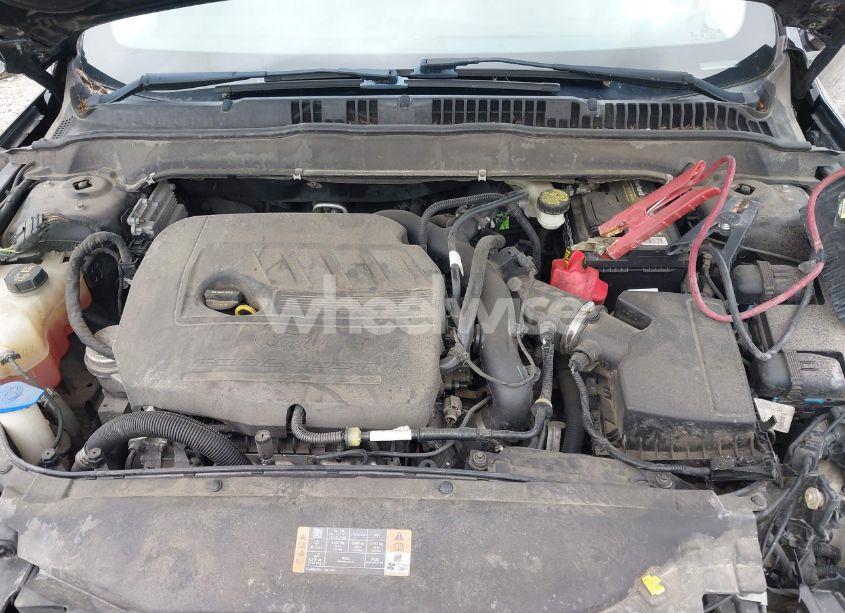 Photo 10 of 2016 Ford Fusion SE (VIN 3FA6P0HD4GR201784)