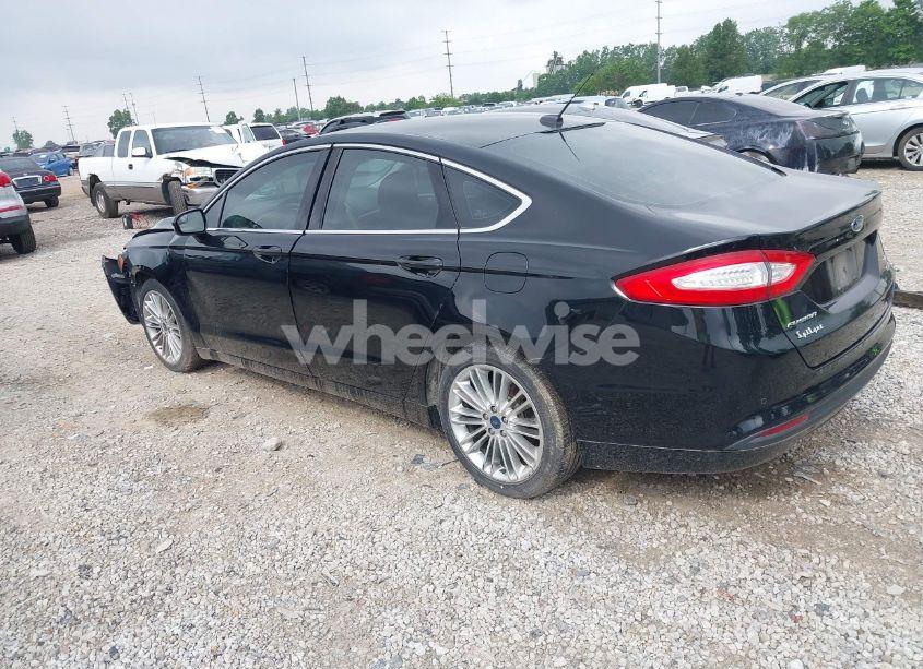 Photo 3 of 2016 Ford Fusion SE (VIN 3FA6P0HD4GR201784)