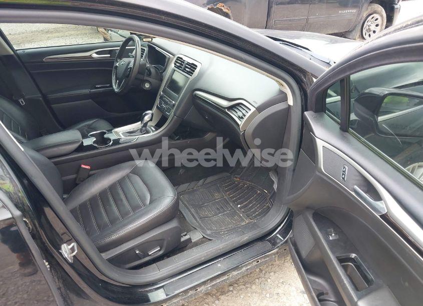 Photo 5 of 2016 Ford Fusion SE (VIN 3FA6P0HD4GR201784)