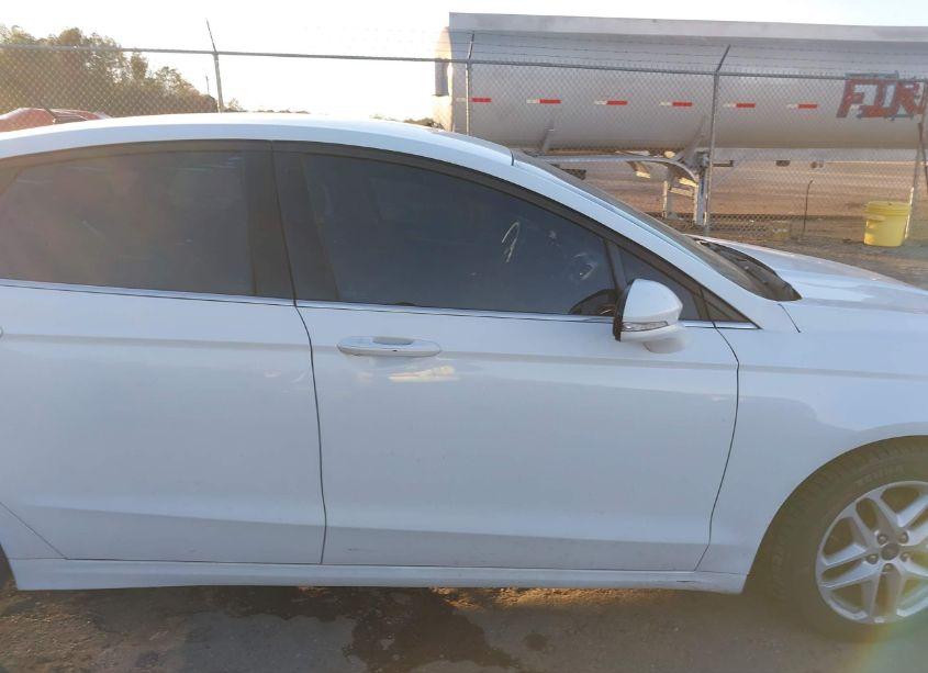 Photo 14 of 2016 Ford Fusion SE (VIN 3FA6P0HD4GR248118)