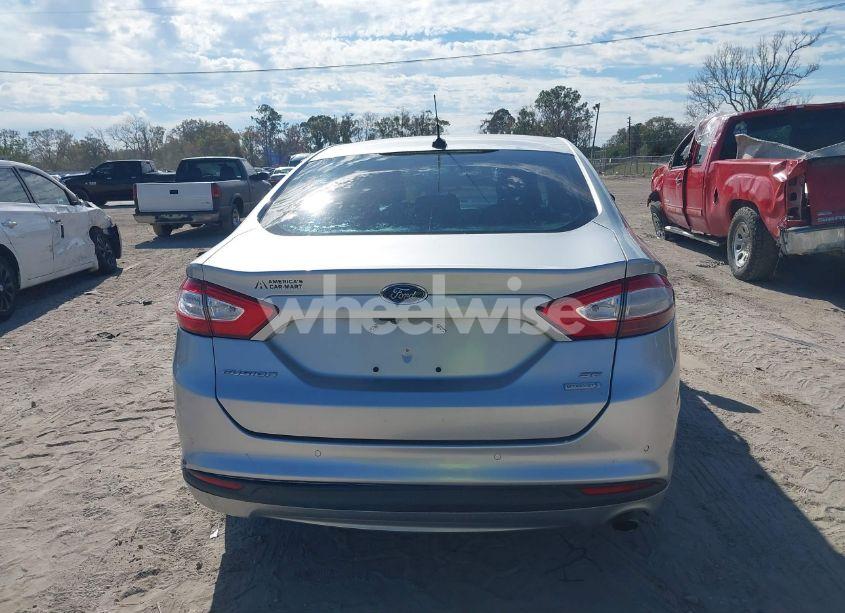 Photo 16 of 2016 Ford Fusion SE (VIN 3FA6P0HD4GR268918)