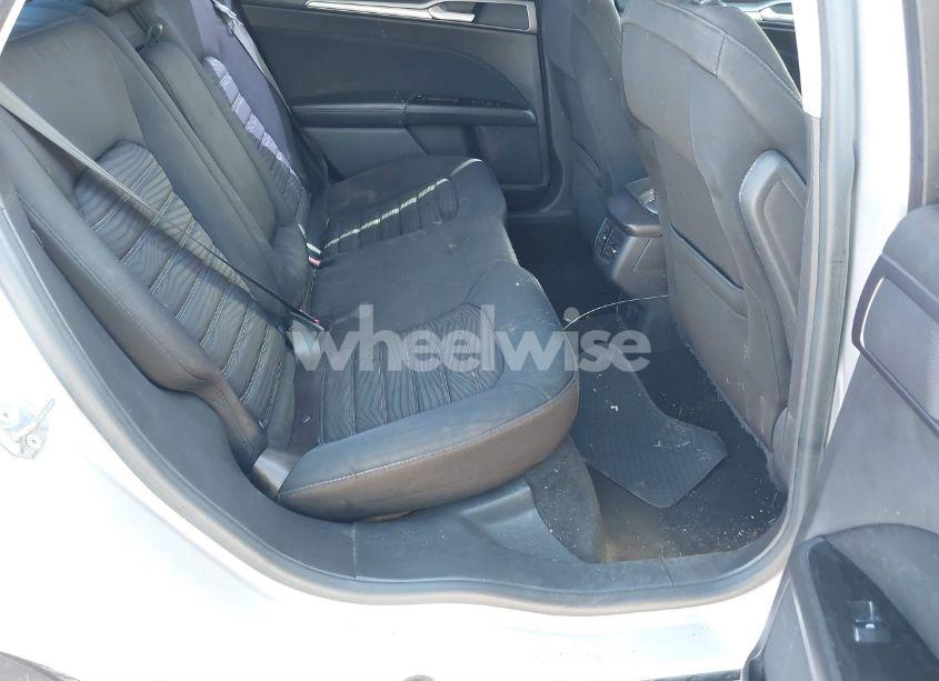 Photo 8 of 2016 Ford Fusion SE (VIN 3FA6P0HD4GR268918)