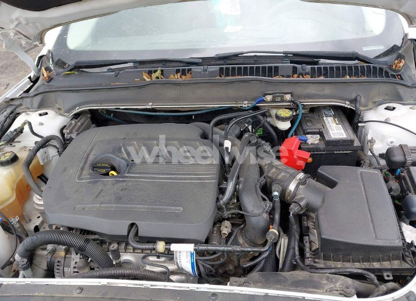 Photo 10 of 2016 Ford Fusion SE (VIN 3FA6P0HD4GR272791)