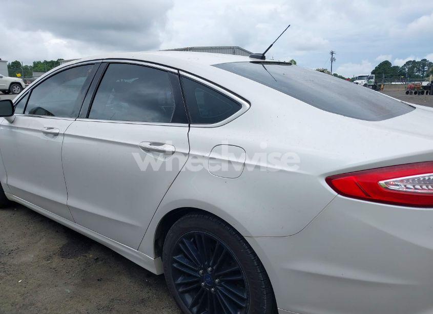 Photo 14 of 2016 Ford Fusion SE (VIN 3FA6P0HD4GR272791)