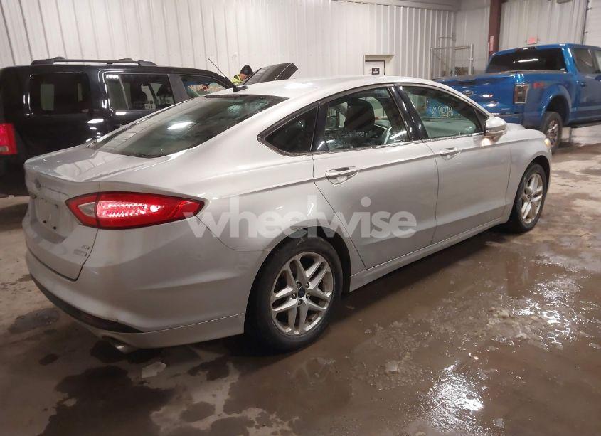 Photo 4 of 2016 Ford Fusion SE (VIN 3FA6P0HD4GR288778)