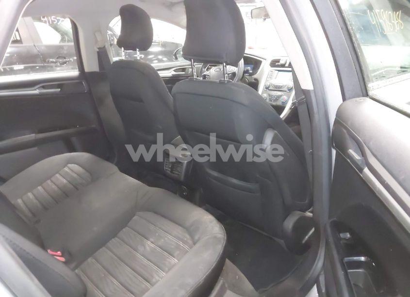 Photo 8 of 2016 Ford Fusion SE (VIN 3FA6P0HD4GR288778)