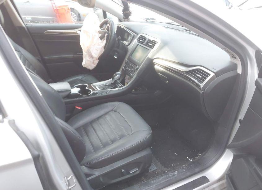 Photo 5 of 2016 Ford Fusion SE (VIN 3FA6P0HD4GR313274)