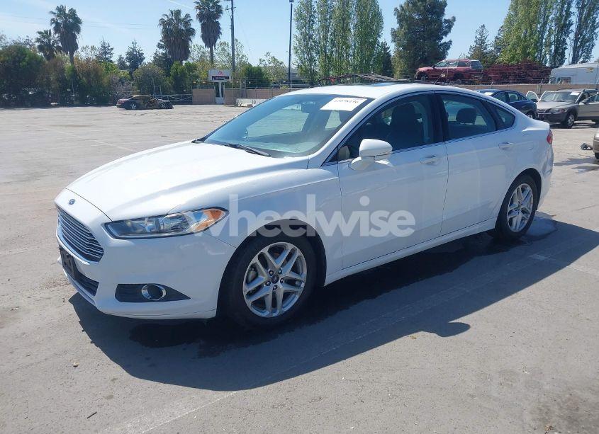 Photo 2 of 2016 Ford Fusion SE (VIN 3FA6P0HD4GR358862)