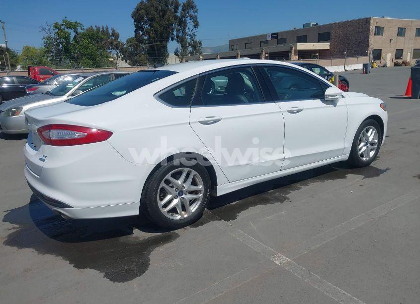 Photo 4 of 2016 Ford Fusion SE (VIN 3FA6P0HD4GR358862)