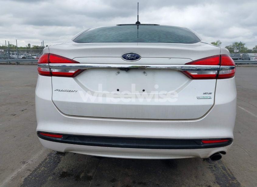 Photo 16 of 2017 Ford Fusion SE (VIN 3FA6P0HD4HR116316)