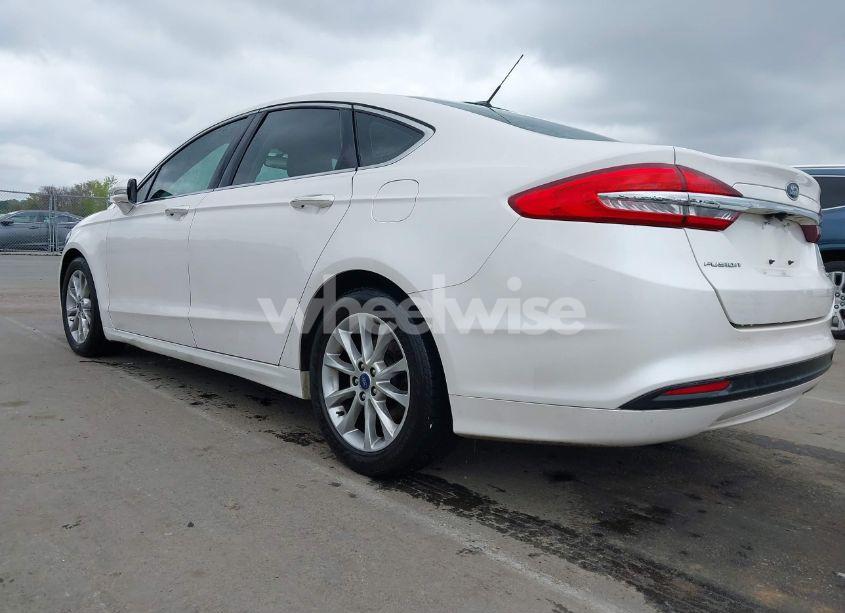 Photo 3 of 2017 Ford Fusion SE (VIN 3FA6P0HD4HR116316)