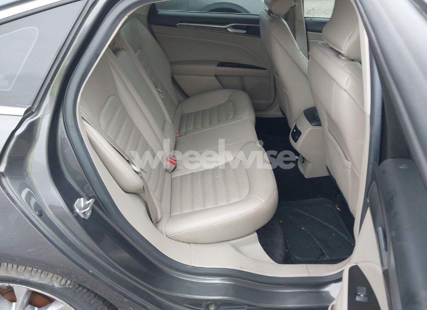 Photo 8 of 2017 Ford Fusion SE (VIN 3FA6P0HD4HR124464)