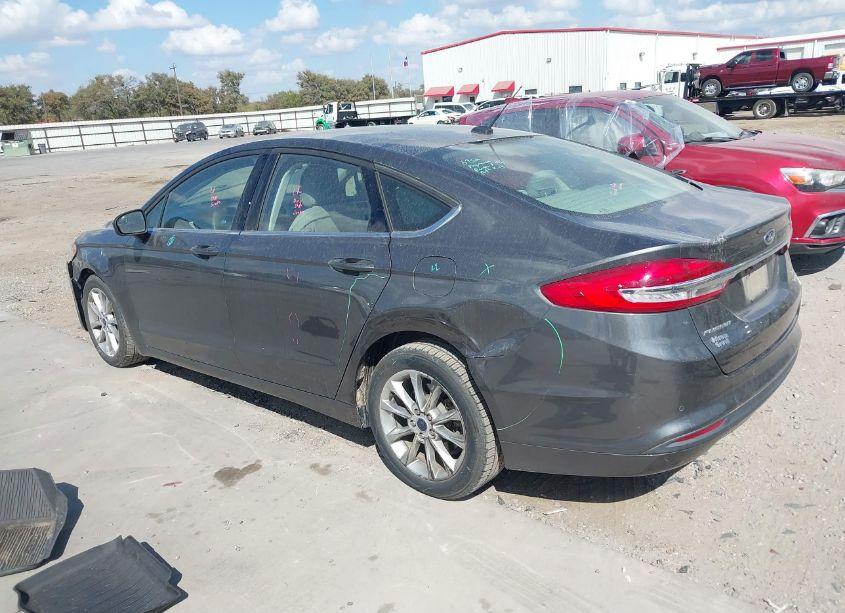 Photo 3 of 2017 Ford Fusion SE (VIN 3FA6P0HD4HR126697)