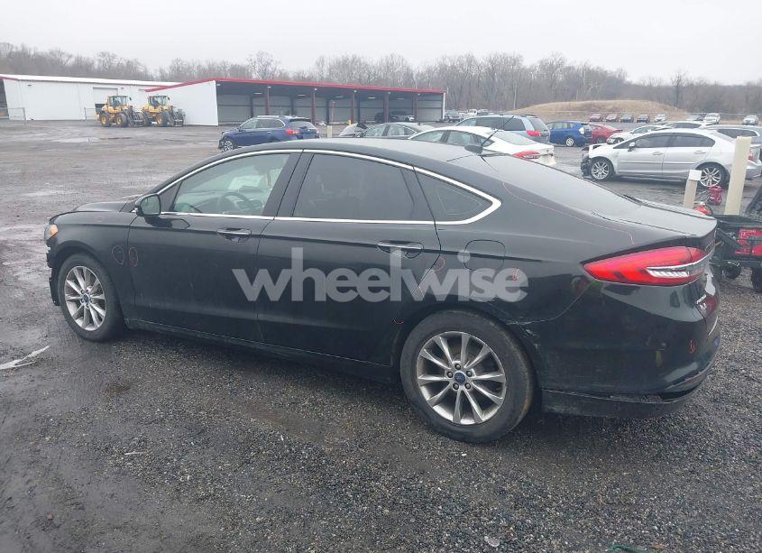 Photo 15 of 2017 Ford Fusion SE (VIN 3FA6P0HD4HR130541)