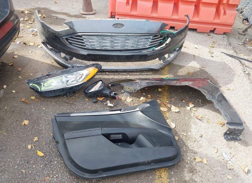 Photo 12 of 2017 Ford Fusion SE (VIN 3FA6P0HD4HR149316)